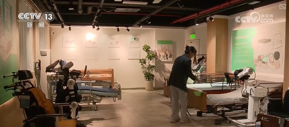 攀升 消费市场焕发蓬勃生机澳门新葡京网页换新热潮节节(图7)