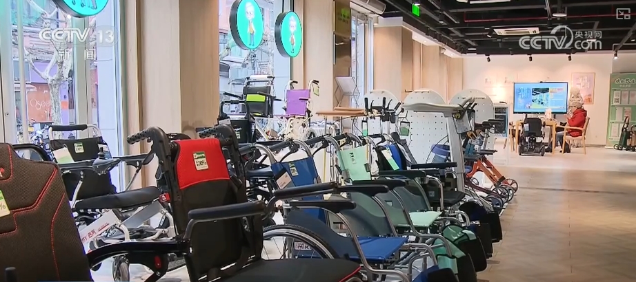 攀升 消费市场焕发蓬勃生机澳门新葡京网页换新热潮节节(图9)